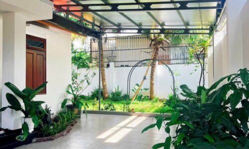 BÁN CĂN NHÀ MÁI THÁI SÂN VƯỜN KIÊN CỐ HẺM 120 Y NGÔNG THÔNG LƯƠNG THẾ VINH