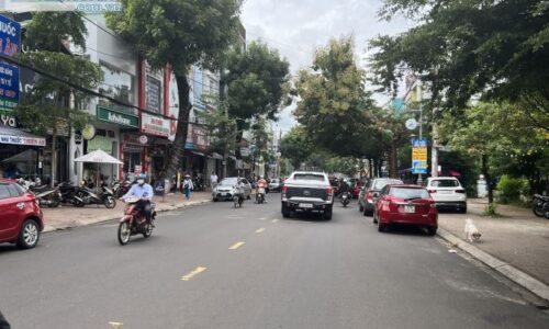 BÁN NHÀ MTKD PHAN CHU TRINH SẴN HỢP ĐỒNG THUÊ 45 TRIỆU / THÁNG