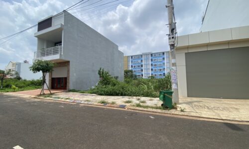LÔ ĐÔI NGUYỄN THƯỢNG HIỀN METRO BÊN HÔNG QUÁN NHẬU TÂY BẮC