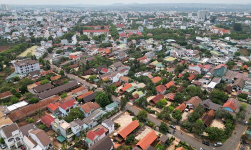 BÁN GÓC 2MT TRẦN NHẬT DUẬT TRONG KHU DU LỊCH SINH THÁI AKO THONG