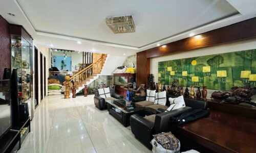 BÁN NHÀ 3 LẦU MTKD AMAPUI GẦN CÔNG VIÊN