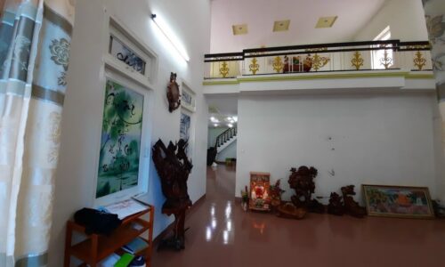 BÁN NHÀ HẺM Ô TÔ LÝ THÁI THỔ GẦN LÀNG CÀ PHÊ TRUNG NGUYÊN