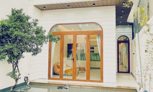 BÁN NHÀ ĐẸP SÂN VƯỜN MTKD YWANG ĐỐI DIỆN TRƯỜNG THCS NGUYỄN TRƯỜNG TỘ