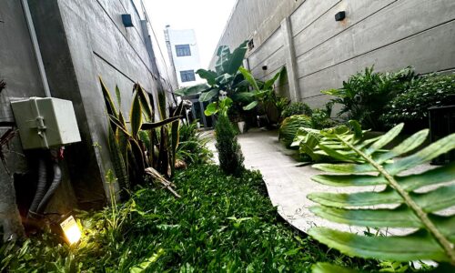 BÁN NHÀ 3 LẦU MẶT TIỀN HÙNG VƯƠNG