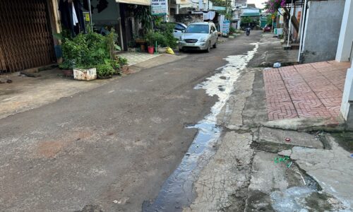 CẦN BÁN CĂN NHÀ MẶT TIỀN NẰM NGAY ĐƯỜNG LÊ THỊ RIÊNG