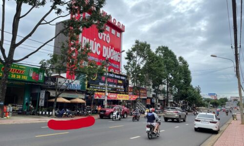 CHO THUÊ 1000 M2 ĐẤT MẶT TIỀN ĐƯỜNG LÊ DUẨN