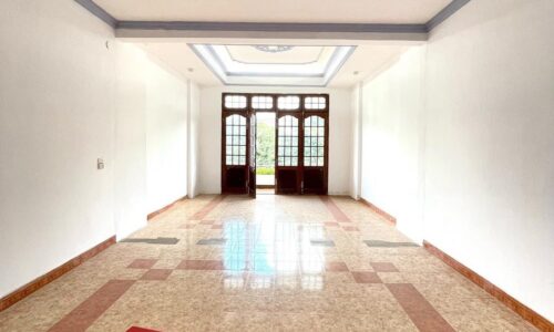CHO THUÊ NHÀ 4 LẦU MẶT TIỀN ĐƯỜNG NGÔ QUYỀN