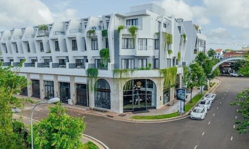 BANK DÍ CHẠY KHÔNG KỊP BÁN GẤP MẤY CĂN TRUNG NGUYÊN