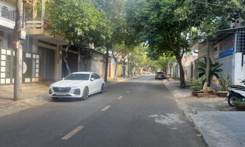 BÁN NHÀ C4 ( CÒN MỚI ) MTKD LÊ LỢI GIAO TRẦN NHẬT DUẬT